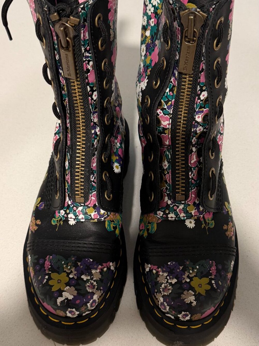 🌸 Dr. Martens Sinclair Hi Floral Platform Boots – Size 8 🌸 - Picture 1 of 8